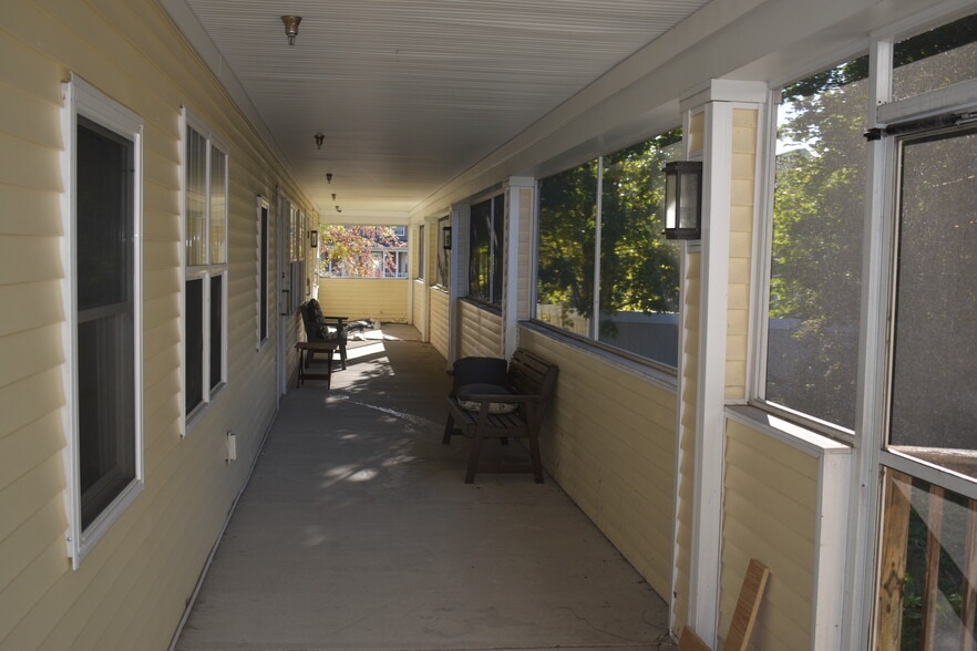 More Photos Of 111 Maple St, Buffalo Rehabilitation Center For Sale