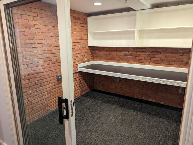 More Photos Of 4 University Rd, Cambridge Apartments For Lease