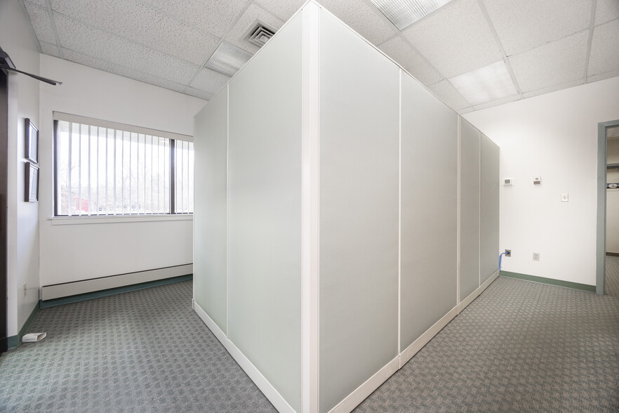 More Photos Of 220 Stahl Rd, Harleysville Research And Development For Sale