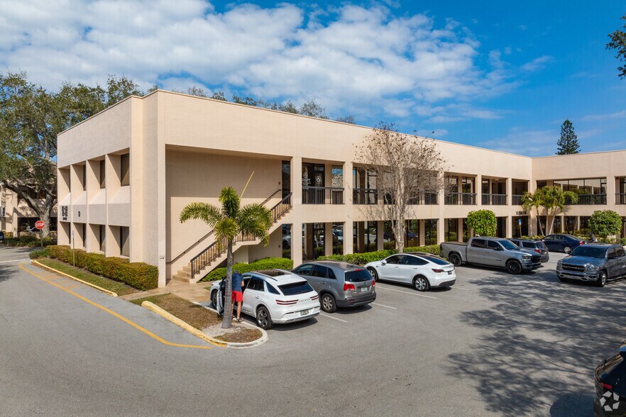 Primary Photo Of 11382 Prosperity Farms Rd, Palm Beach Gardens Medical For Lease