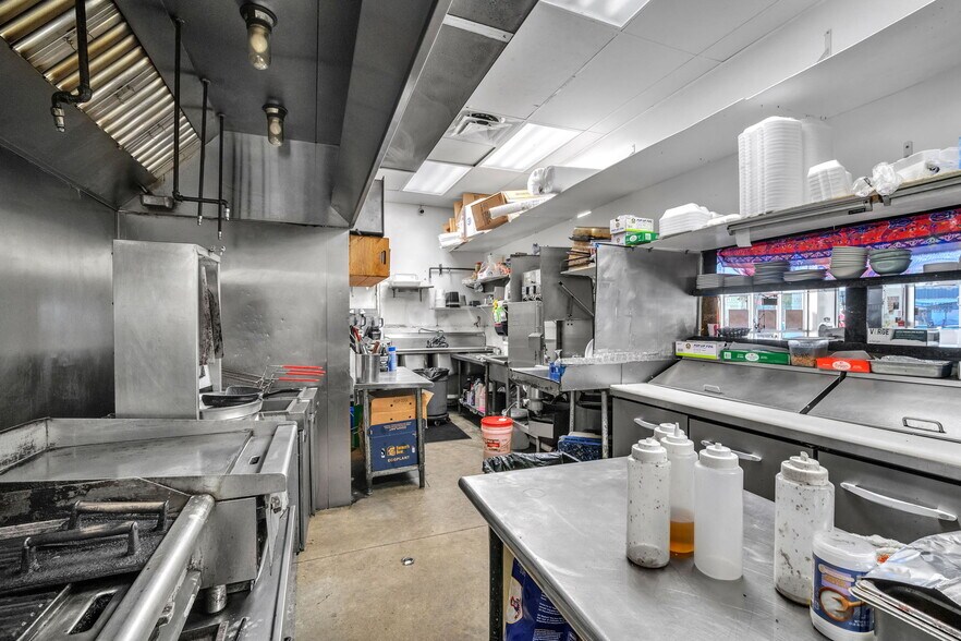 More Photos Of 2535-2555 E Atlantic Blvd, Pompano Beach Storefront For Sale