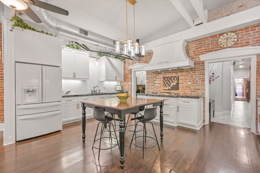 More Photos Of 217 23rd St, Galveston Apartments For Sale