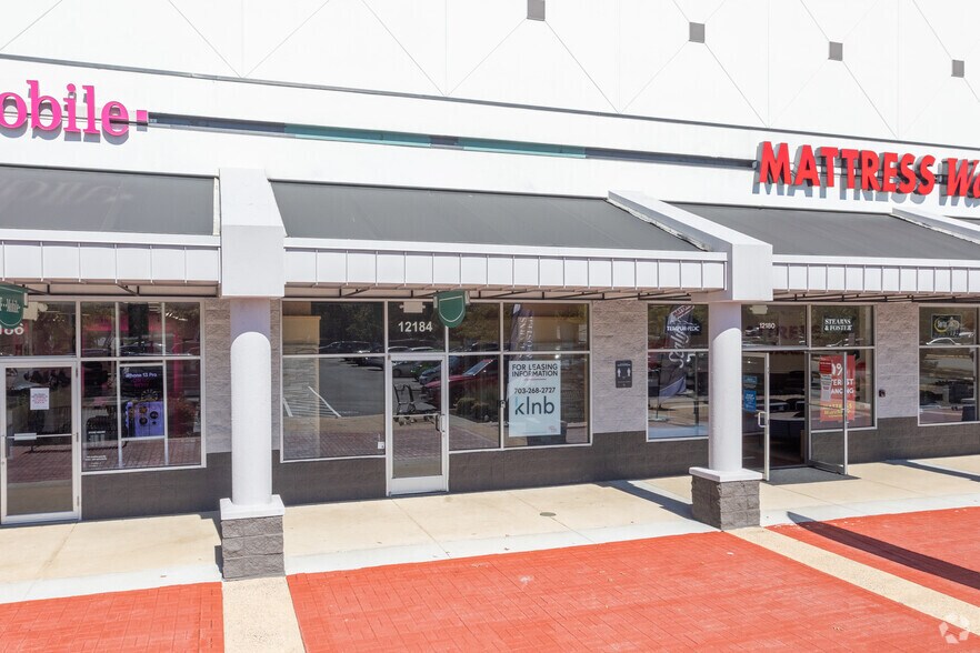 More Photos Of 12100-12220 W Fairfax Towne Center, Fairfax Unknown For Lease