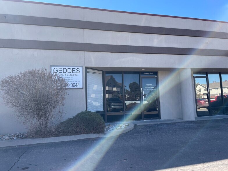 More Photos Of 720 Billings St, Aurora Showroom For Lease