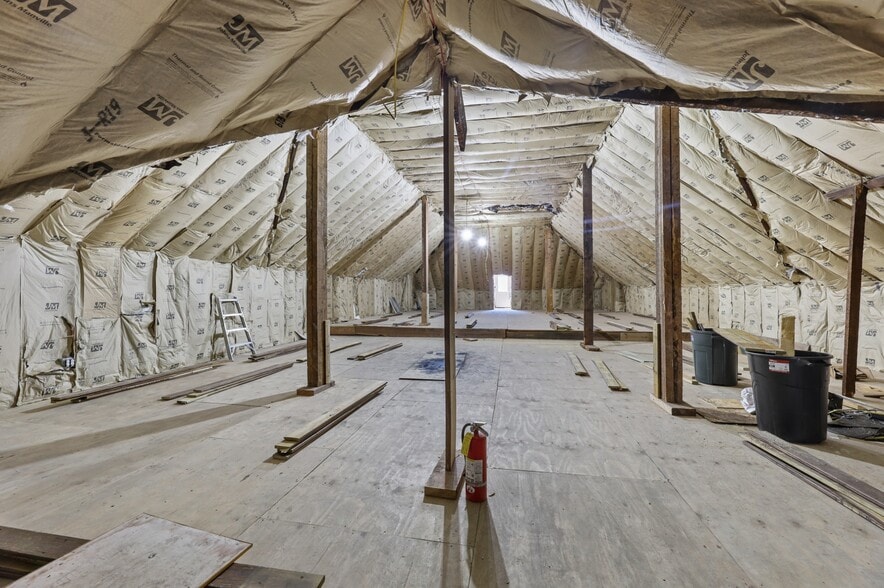 More Photos Of 57 Leuning St, South Hackensack Warehouse For Sale