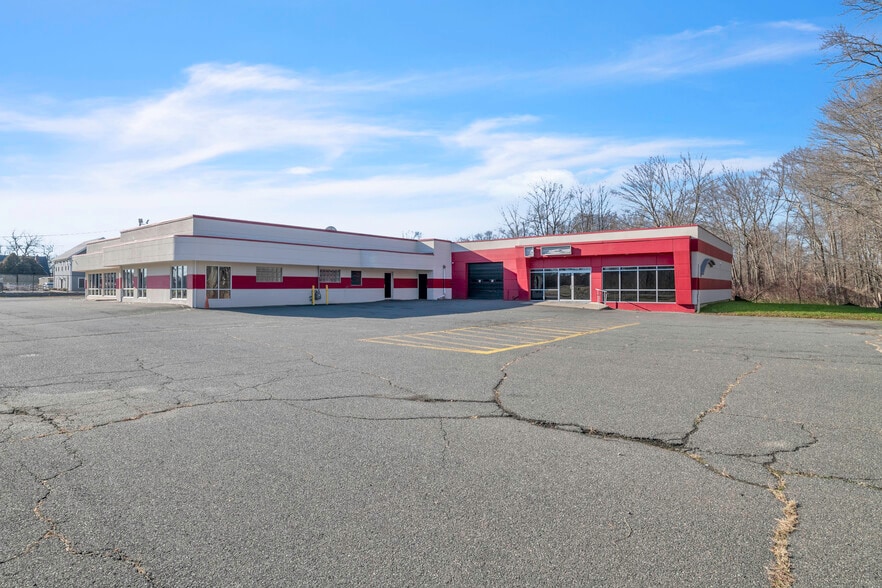 More Photos Of 253 Greenfield Rd, South Deerfield Auto Dealership For Sale