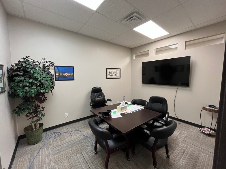 More Photos Of 4725 College Park, San Antonio Office For Lease