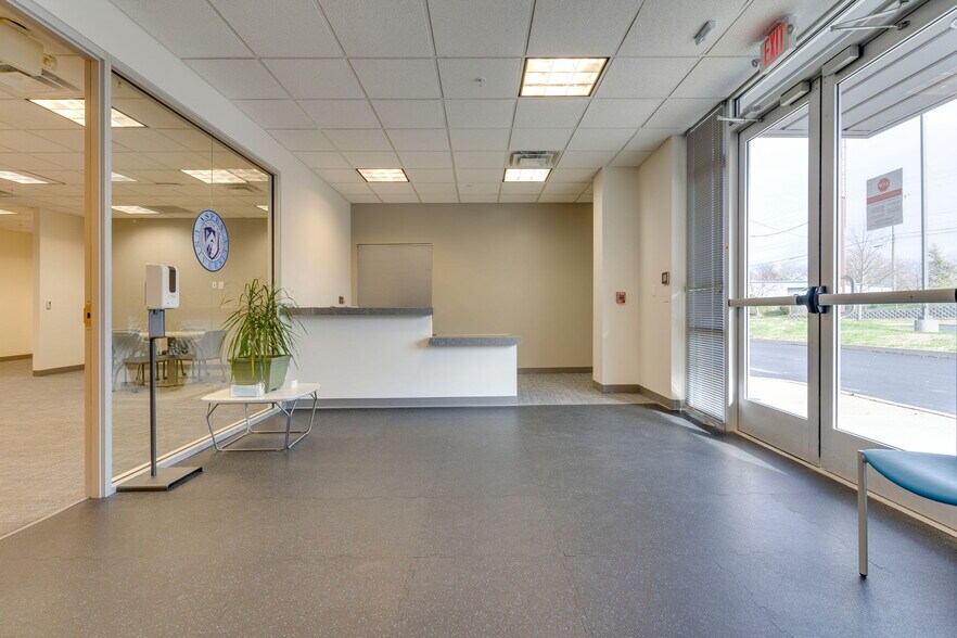 More Photos Of 1809 Dabbs Ave, Nashville Office For Sale