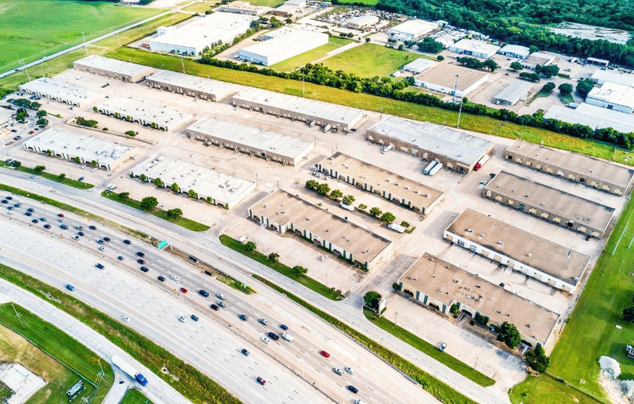 Primary Photo Of 2702-2720 SE Loop 820, Fort Worth Unknown For Lease