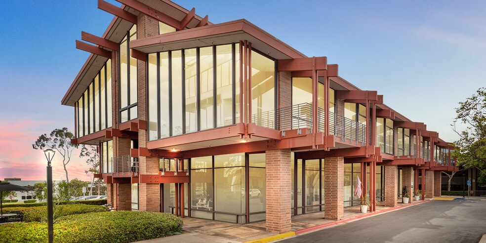 More Photos Of 250 Newport Center Dr, Newport Beach Medical For Lease