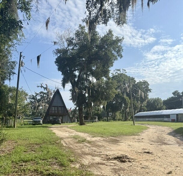 More Photos Of 17323 Lake St, Umatilla Specialty For Sale