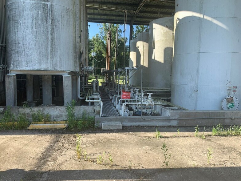 More Photos Of 218 Springfield Rd, Baton Rouge Warehouse For Sale