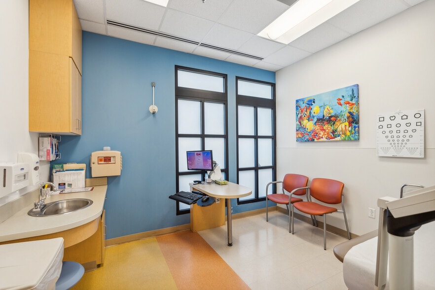 More Photos Of 1676 E Lancaster Ave, Paoli Freestanding For Sale