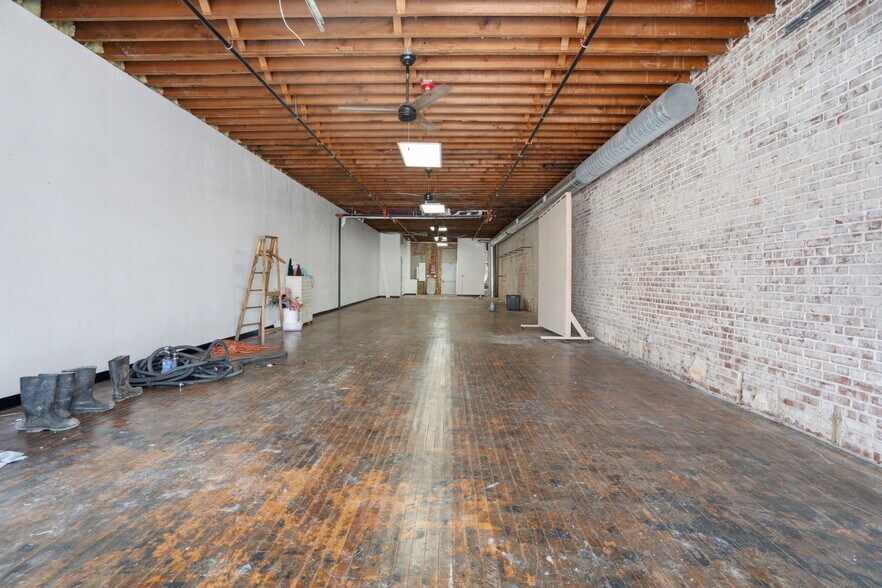 More Photos Of 1014-1016 15th Ave, East Moline Apartments For Sale