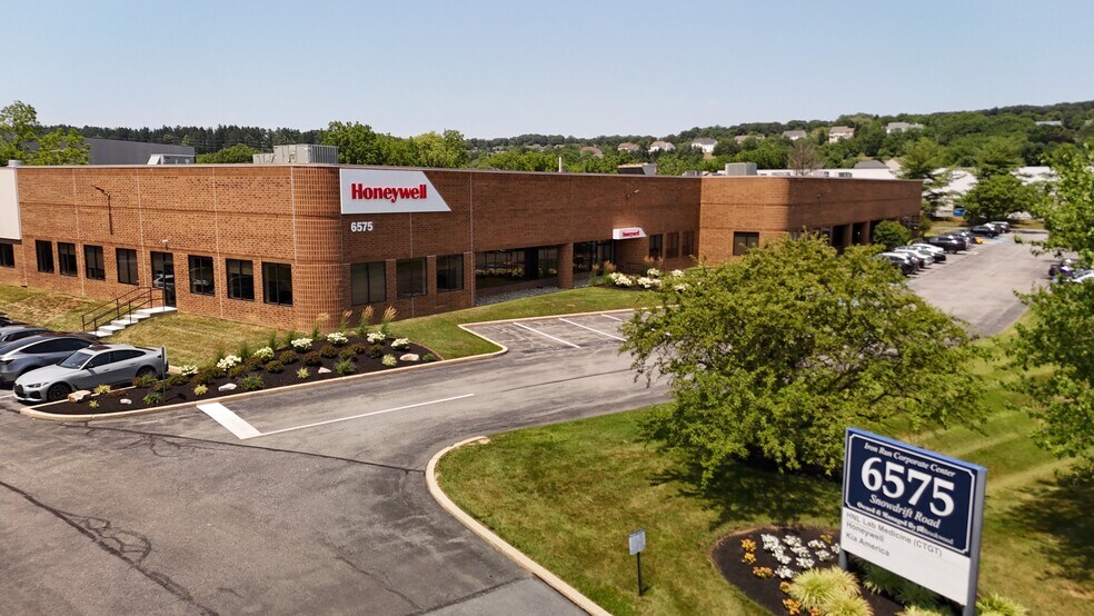 Primary Photo Of 6575 Snowdrift Rd, Allentown Flex For Sale