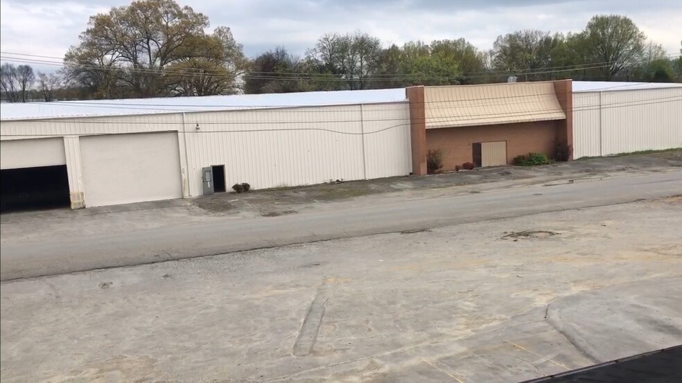 More Photos Of 3114 Freeman St, Chattanooga Warehouse For Lease
