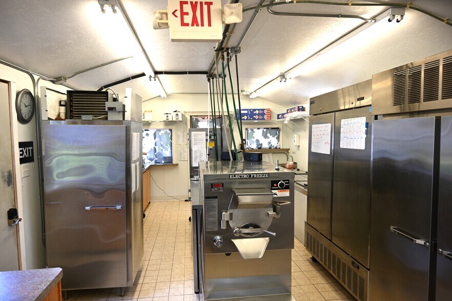 More Photos Of 14348 PA 706, Montrose Light Distribution For Sale