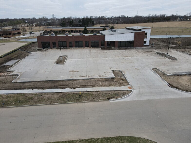 More Photos Of 8700 Thomas Ave, Johnston General Retail For Lease