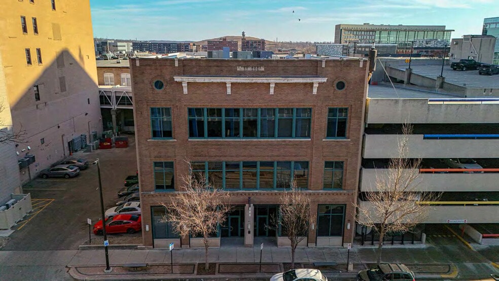 Primary Photo Of 213 4th Ave SE, Cedar Rapids Office For Lease