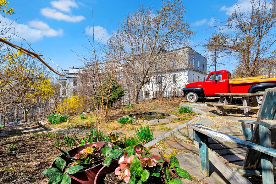 More Photos Of 126 Westbourne Ter, Brookline Multifamily For Sale