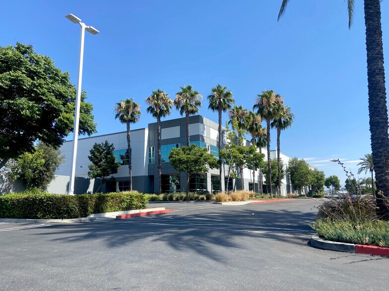 More Photos Of 2101 W Flotilla St, Montebello Warehouse For Lease