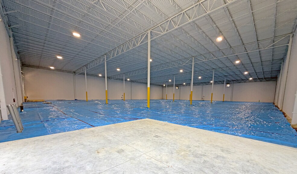 More Photos Of 321 Commerce Pkwy, Early Branch Manufacturing For Sale