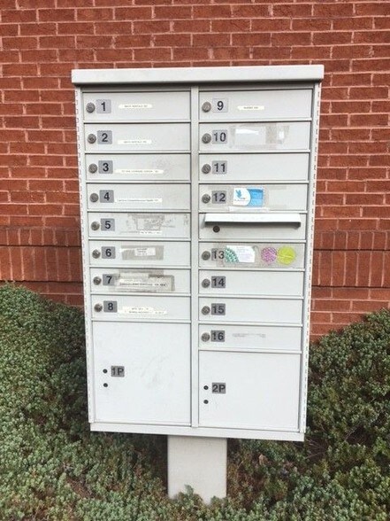 More Photos Of 508 Holly Hill Ln, Burlington Office Residential For Lease