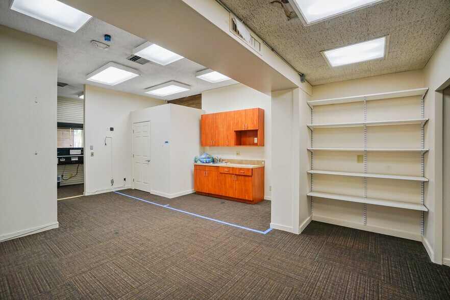 More Photos Of 1414 Webster St, Alameda Bank For Lease