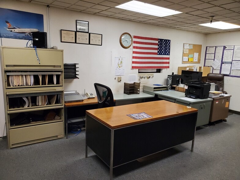 More Photos Of 2715 Ingalls St, San Francisco Warehouse For Lease