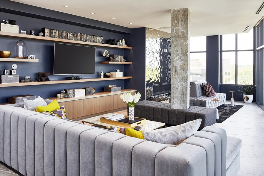 More Photos Of 1008 N Glebe Rd, Arlington Apartments For Lease