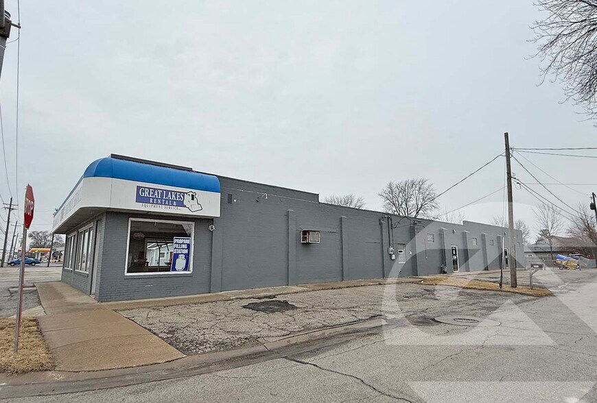 Primary Photo Of 4211 Woodville Rd, Northwood Storefront Retail Office For Sale