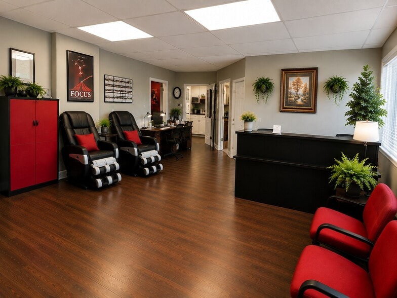 More Photos Of 809 W Main St, Monroe Medical For Sale