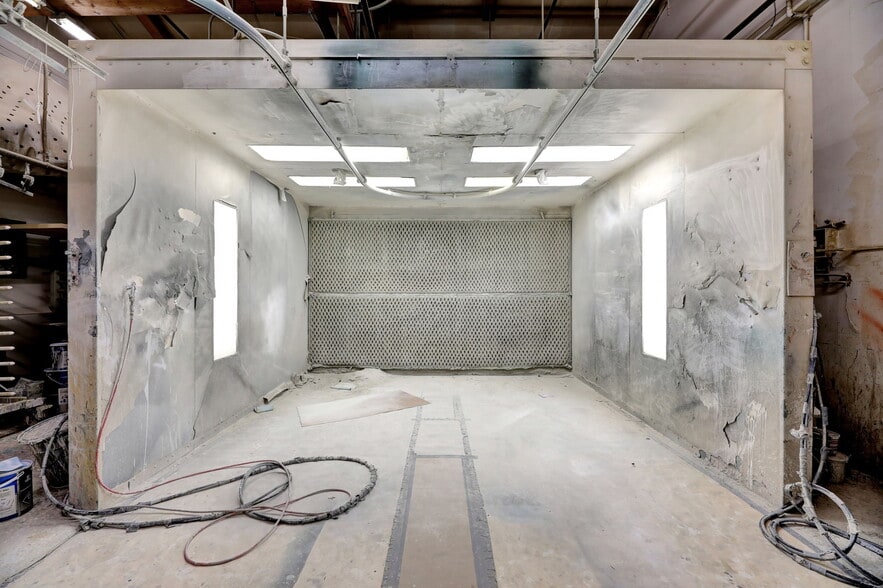 More Photos Of 1063 Beach Ave, Marysville Warehouse For Sale