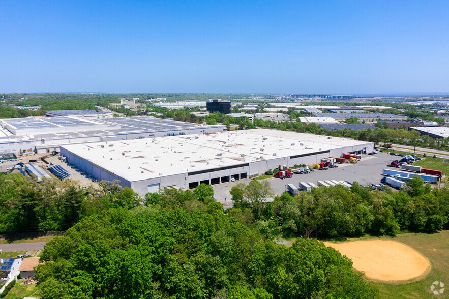 Primary Photo Of 3001 Woodbridge Ave, Edison Warehouse For Lease