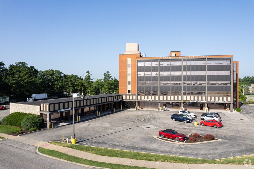 More Photos Of 50 Crestwood Executive Ctr, Saint Louis Office For Lease