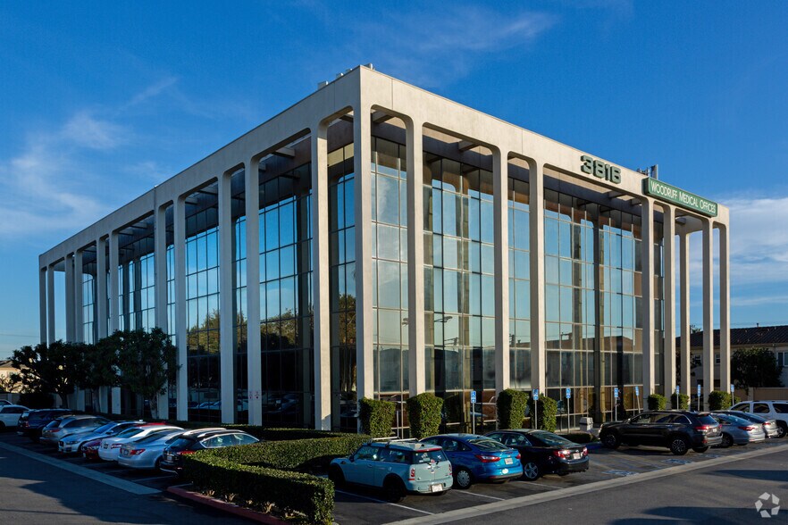 More Photos Of 3816 Woodruff Ave, Long Beach Medical For Lease