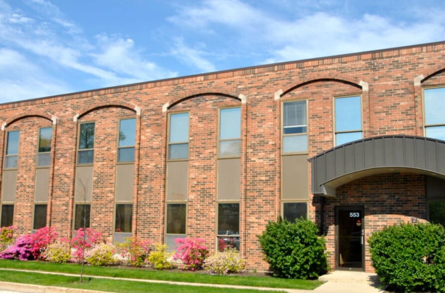 More Photos Of 625 N North Ct, Palatine Unknown For Lease