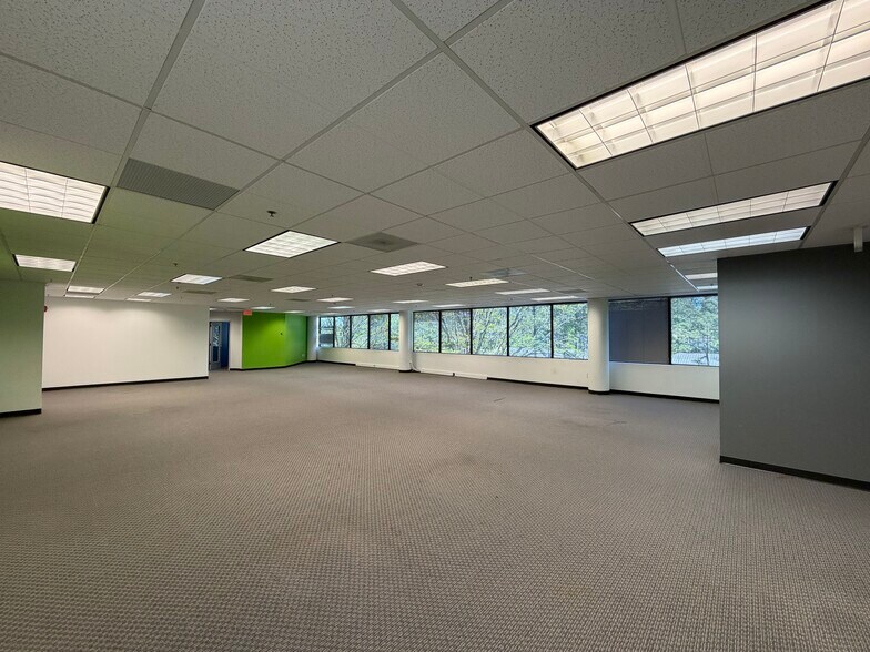 More Photos Of 1080 Holcomb Bridge Rd, Roswell Unknown For Lease
