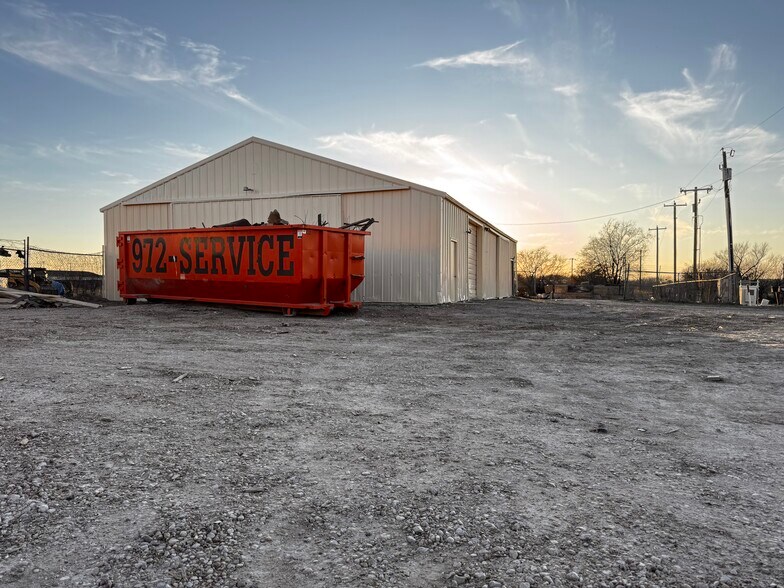 More Photos Of 11185 County Road 95, Celina Light Distribution For Lease