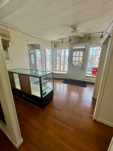More Photos Of 705 Main St, Hyannis General Retail For Sale