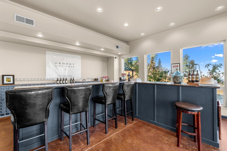 More Photos Of 6781 Tower, Somerset Winery Vineyard For Sale