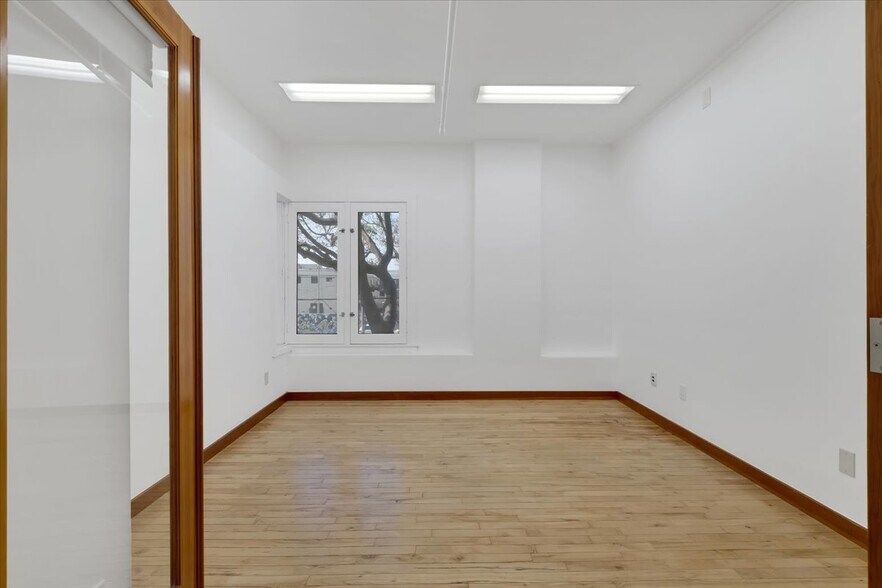 More Photos Of 2525 Main St, Santa Monica Office For Lease