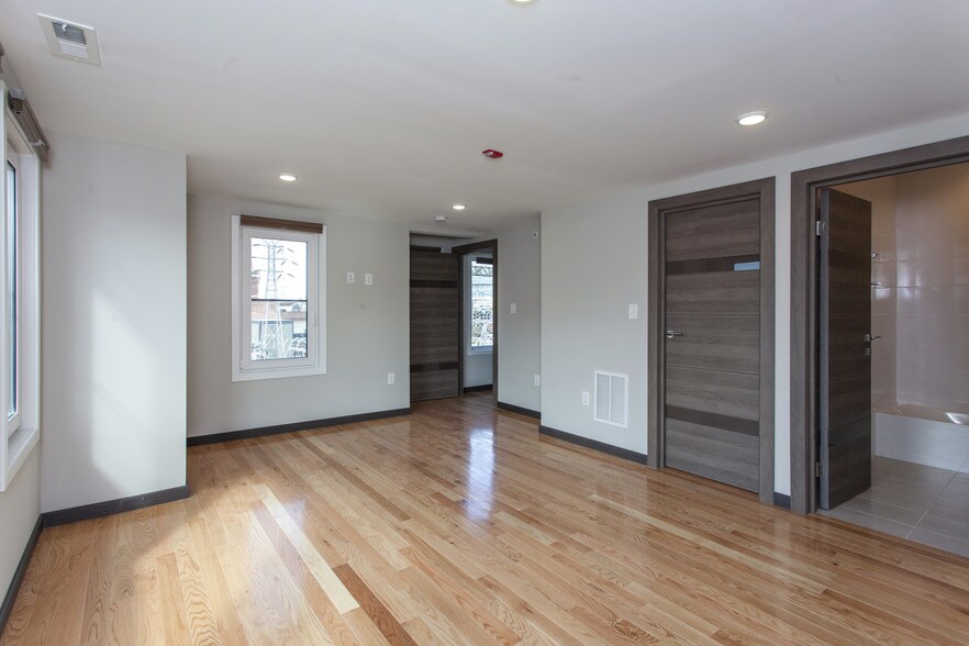 More Photos Of 2541 Montrose St, Philadelphia Apartments For Sale