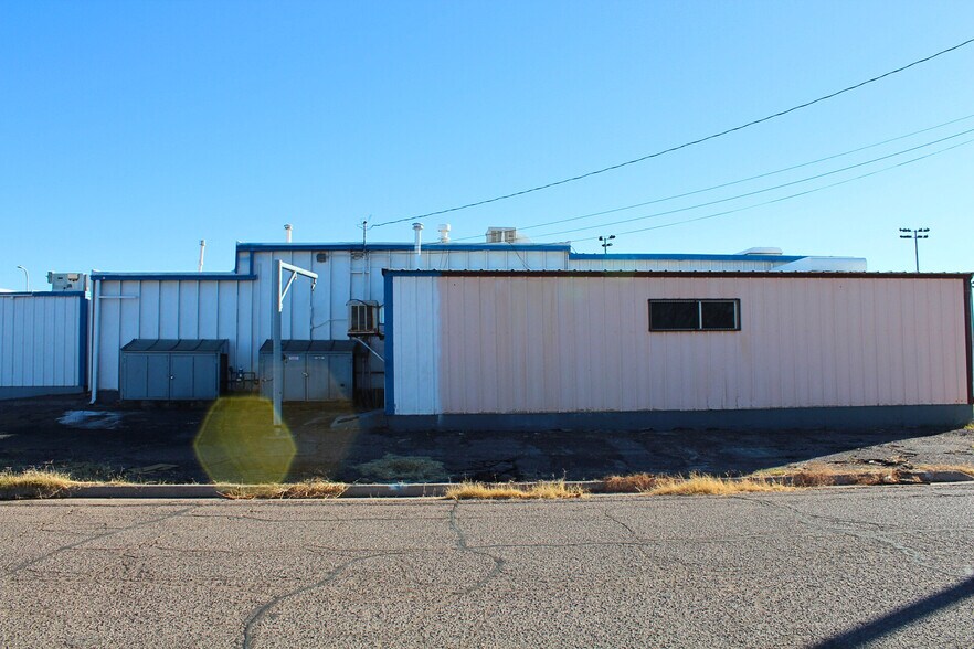 More Photos Of 700 W Picacho Ave, Las Cruces Auto Repair For Sale