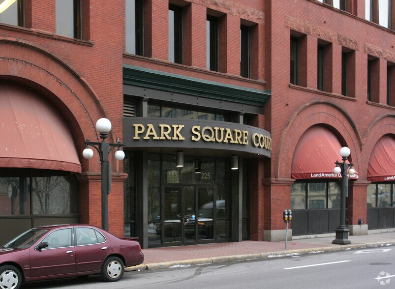 More Photos Of 400 Sibley St, Saint Paul Office For Sale