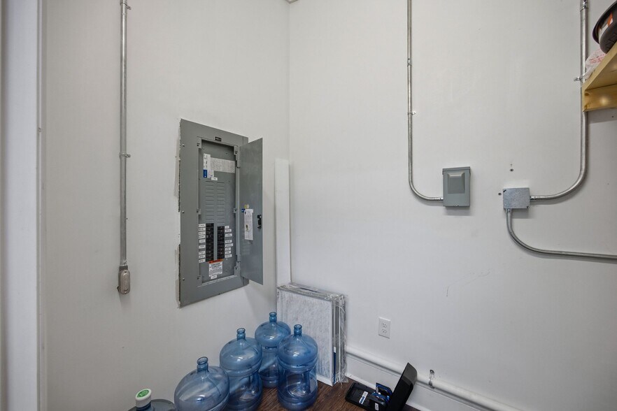 More Photos Of 7385 Applegate Ln, Chattanooga Medical For Lease