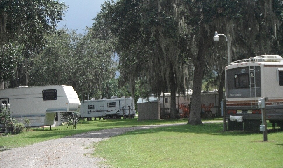 More Photos Of 937 Sabal Palm Dr, Zolfo Springs Manufactured Housing Mobile Home Park For Sale