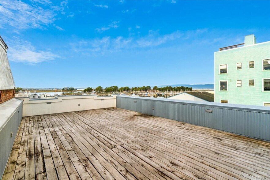 More Photos Of 507 2nd St, Eureka General Retail For Sale