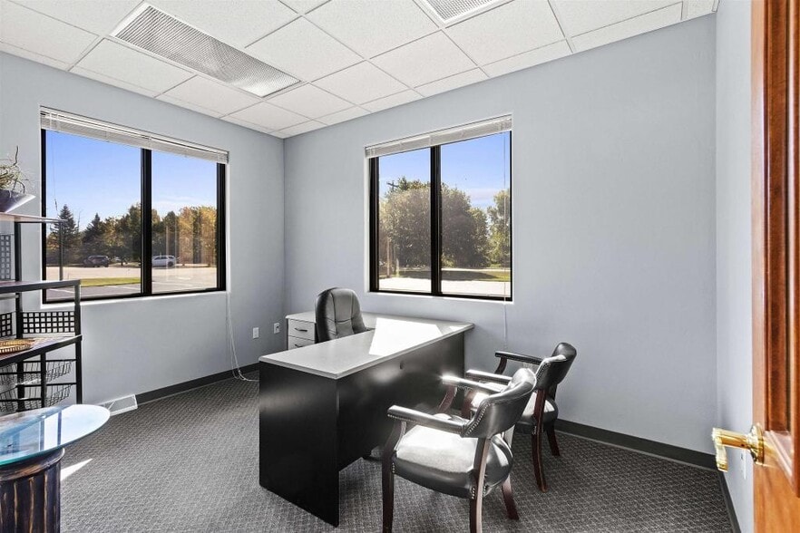 More Photos Of 2325 Verlin Rd, Green Bay Coworking Space