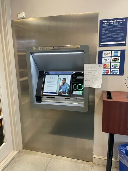 More Photos Of 40 Church St, White Plains Bank For Lease